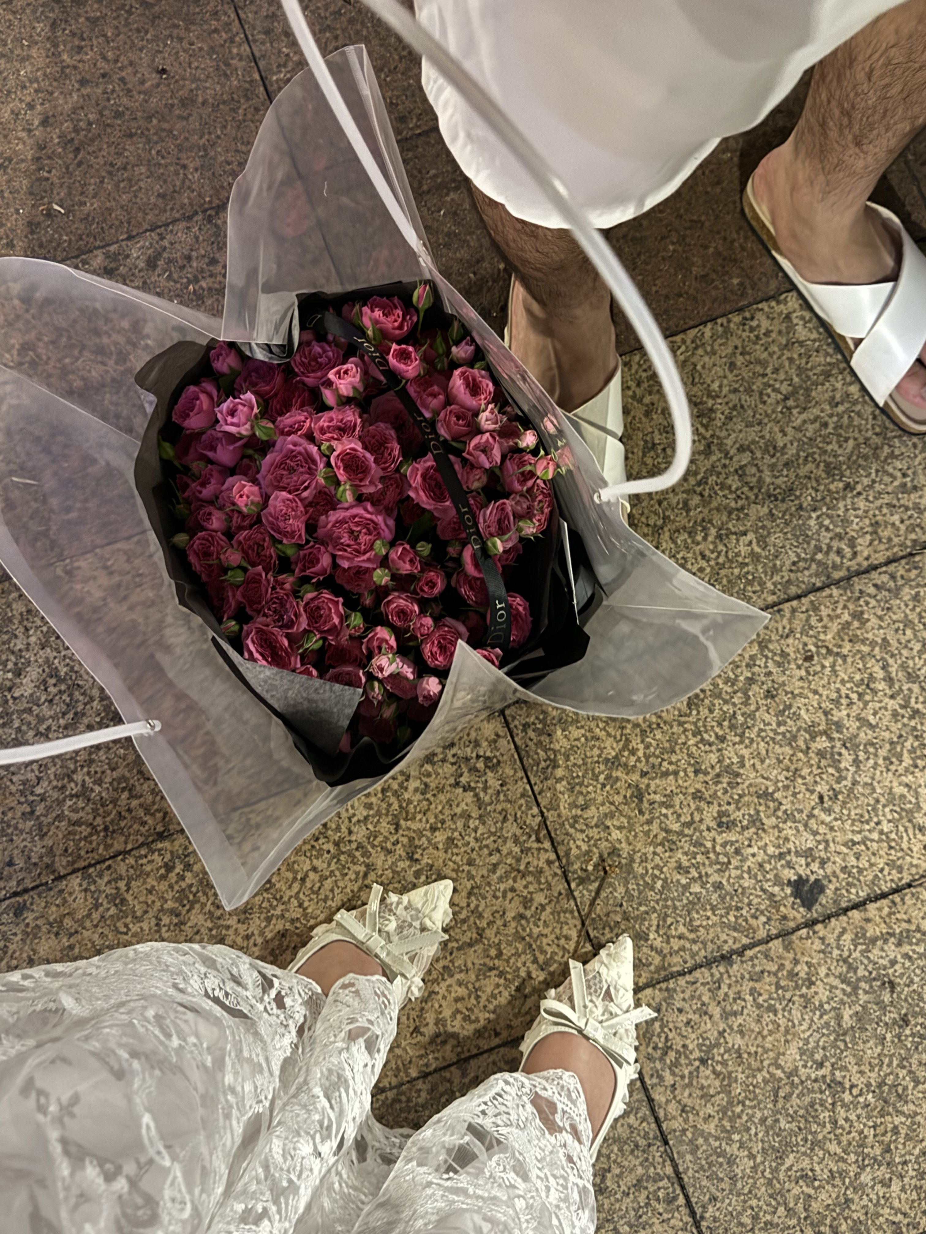 Tặng Bảo Ly bó hoa xinh tại 4P's